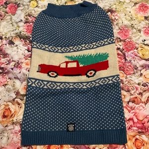 PetRageUs designs Christmas Sweater